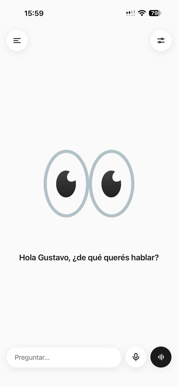 Pantalla principal de DeepRetail en el celular: el agente saluda y pregunta de qué querés hablar